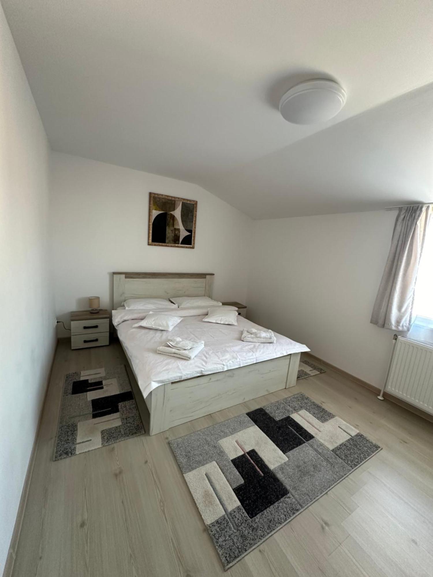 Jokai Apartments Nr7, Code Entry Sfântu-Gheorghe Eksteriør billede